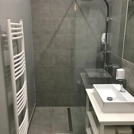 Primeq Citycenter Apartman *